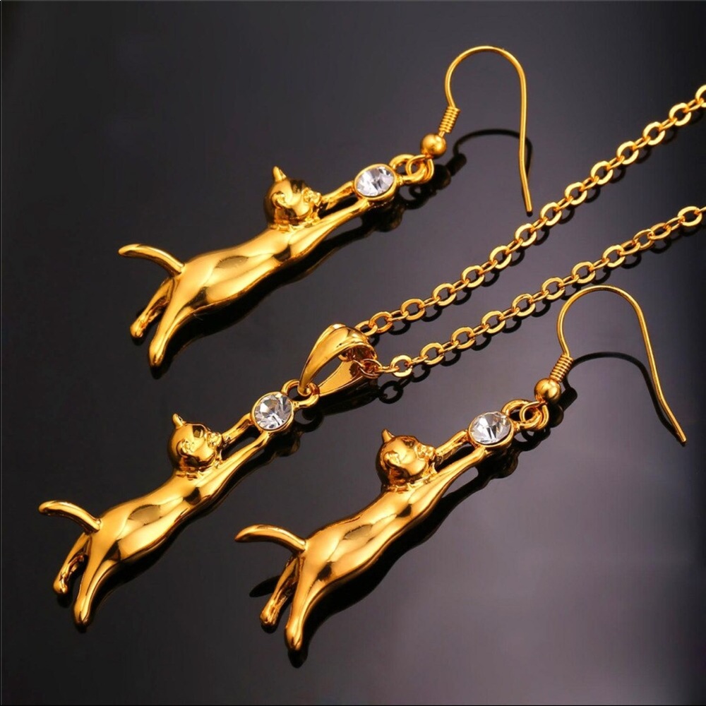 Brand new 18k gold cat earrings necklaces set